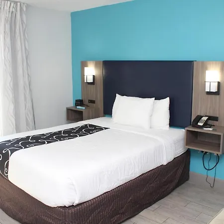 La Quinta By Wyndham Oceanfront Daytona Beach Hotel Exterior photo