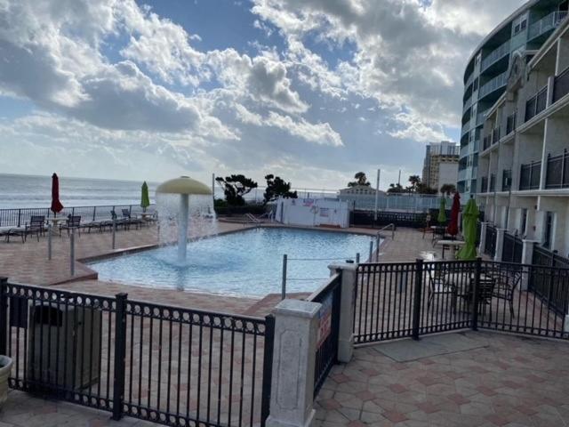 La Quinta By Wyndham Oceanfront Daytona Beach