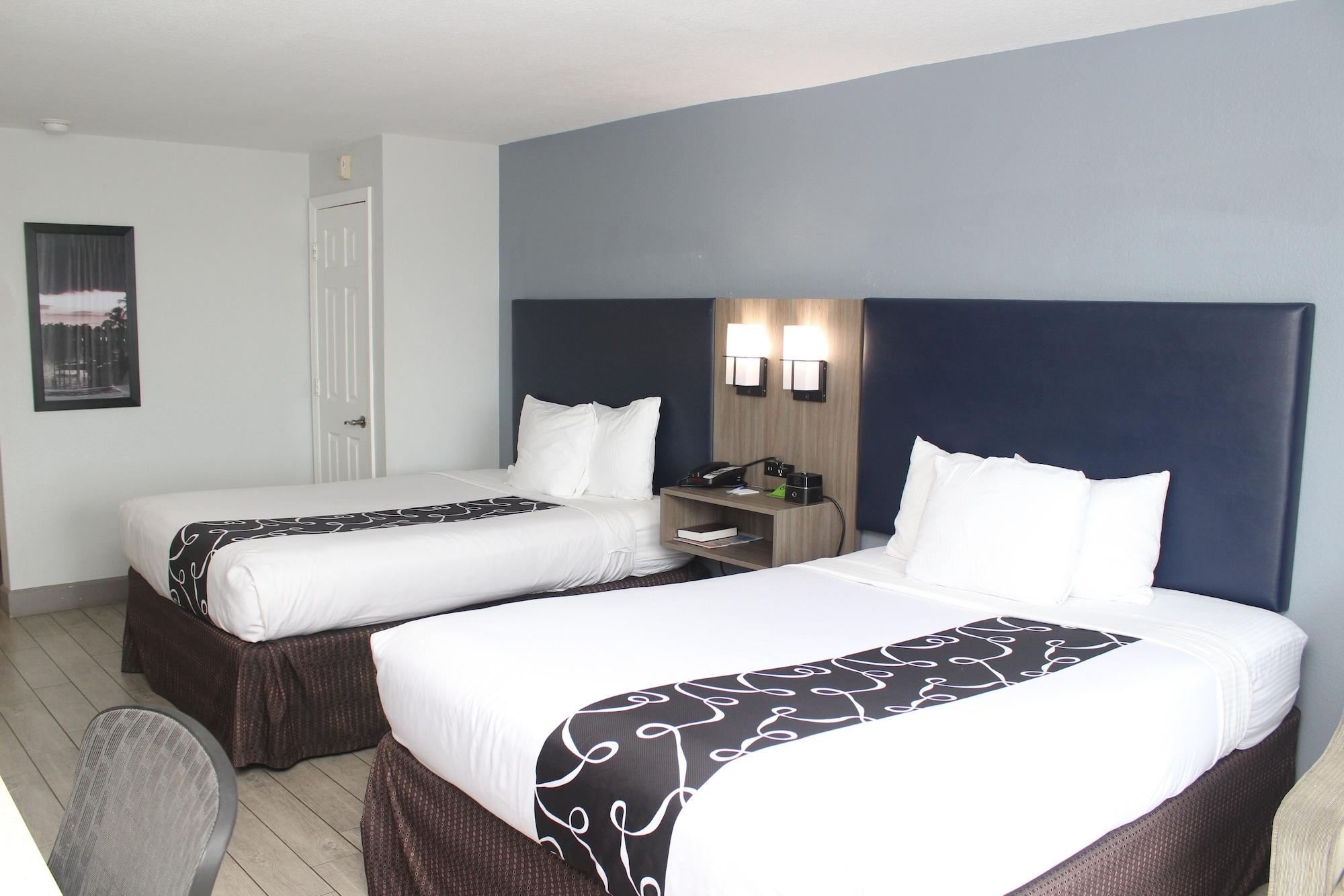 La Quinta By Wyndham Oceanfront Hotel 3*